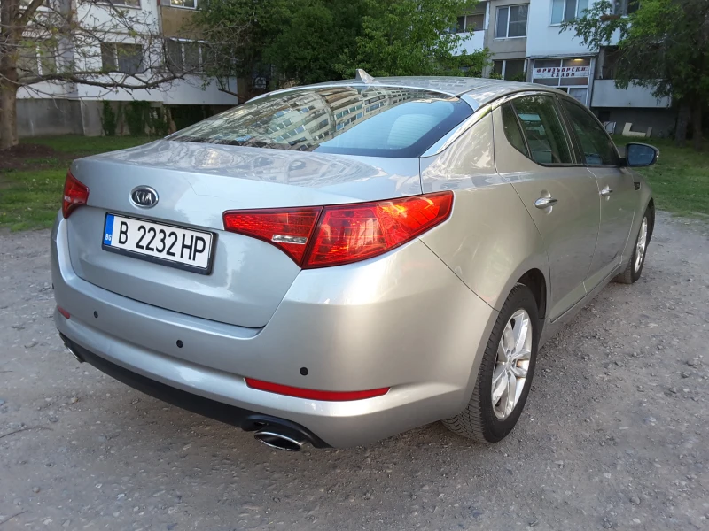 Kia Optima 2.4i АВТОМАТ, снимка 4 - Автомобили и джипове - 52348152