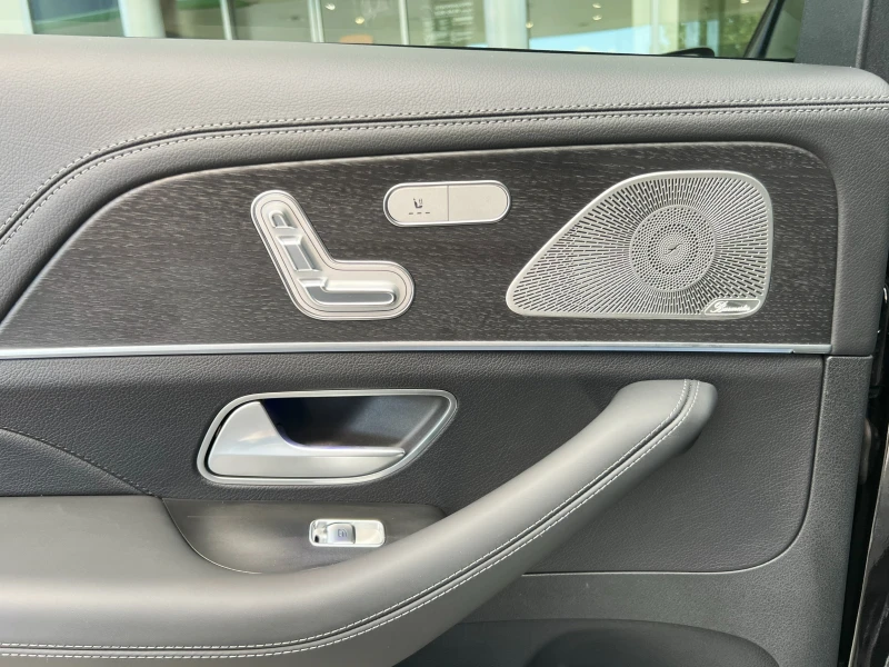 Mercedes-Benz GLS 450 d/AMG/NAPPA EXCLUSIV/NIGHT/PANO/BURM/PANO/HEAD UP/, снимка 13 - Автомобили и джипове - 52372443