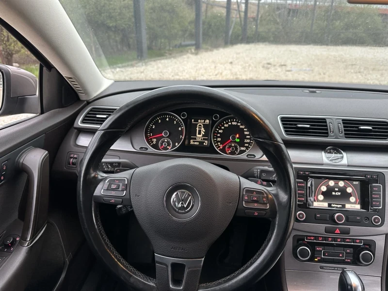 VW Passat 1.4 TSI, снимка 12 - Автомобили и джипове - 52667001