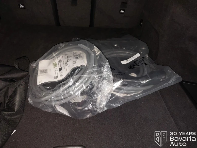 BMW i4 40 eDrive M Sport Paket , снимка 13 - Автомобили и джипове - 52669527