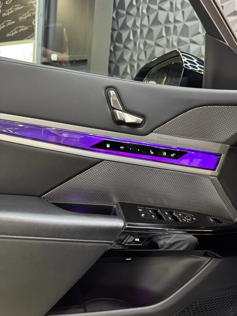 BMW 750 e xDrive * FULL Екстри* B&W* ПАНОРАМА* M PACKET* , снимка 11 - Автомобили и джипове - 53526338