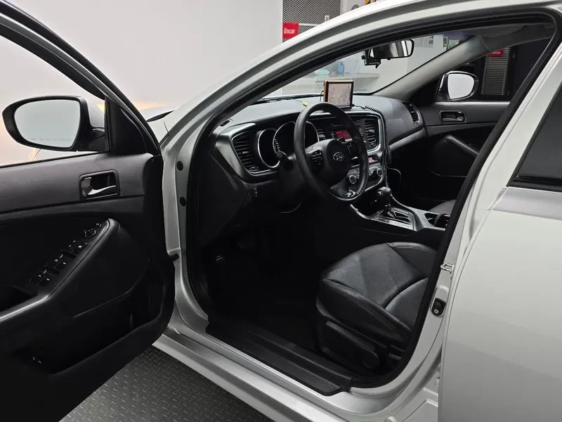 Kia K5 Lpi Deluxe, снимка 10 - Автомобили и джипове - 56127515