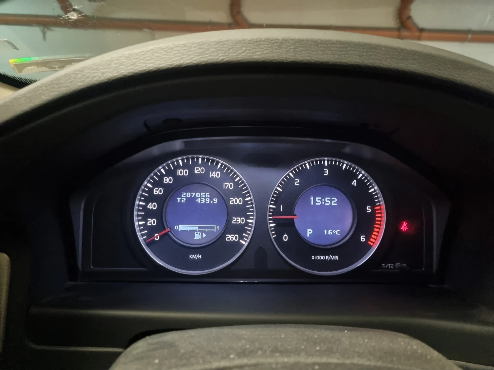 Volvo Xc70 D5 AWD - изображение 2
