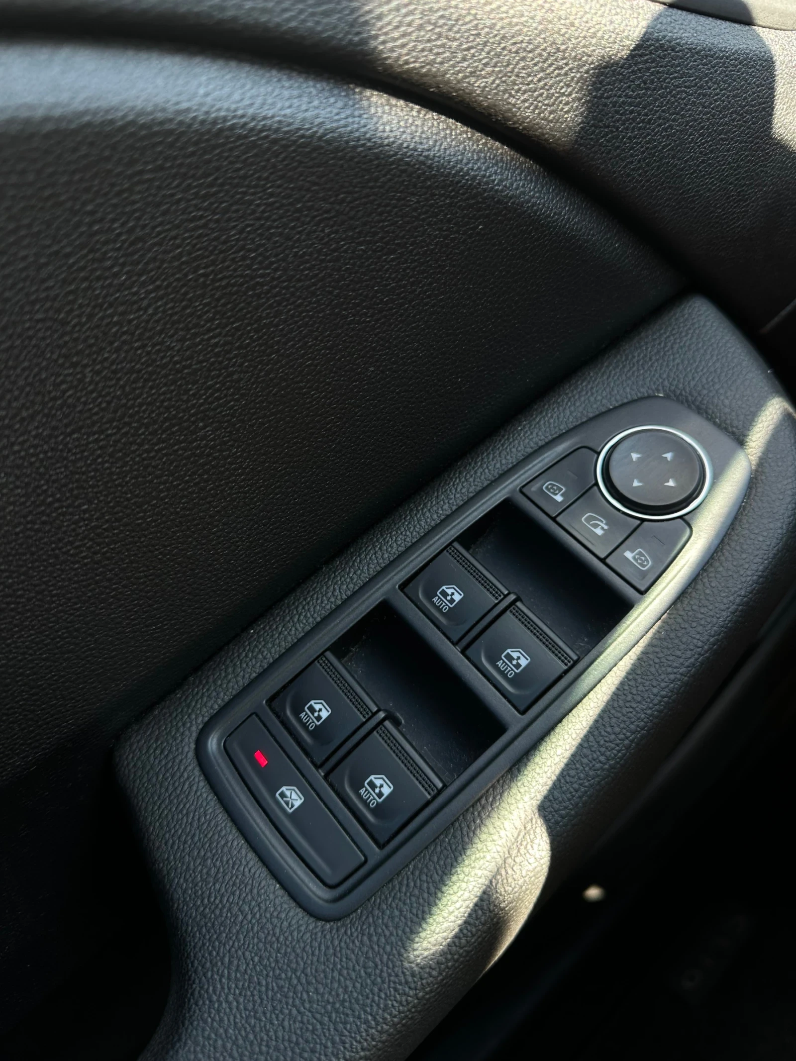 Renault Clio, снимка 6 - Автомобили и джипове - 54910928