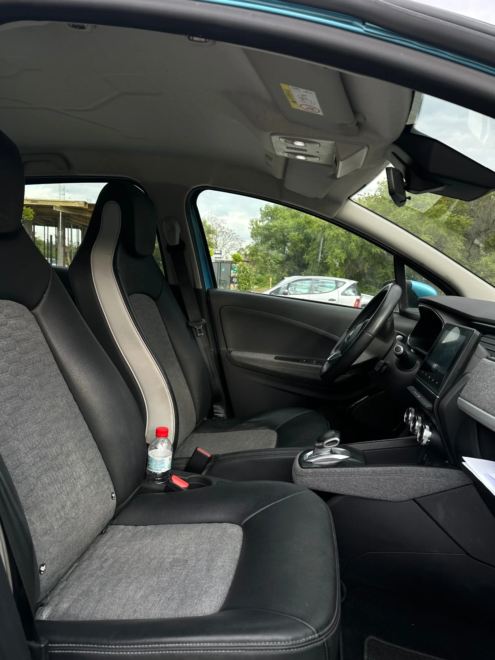 Renault Zoe, снимка 9 - Автомобили и джипове - 50700349