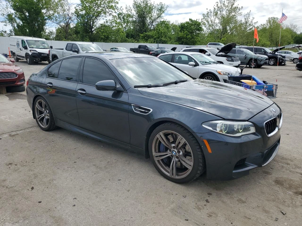 BMW M5 Facelift* Aвто Кредит*  - изображение 4