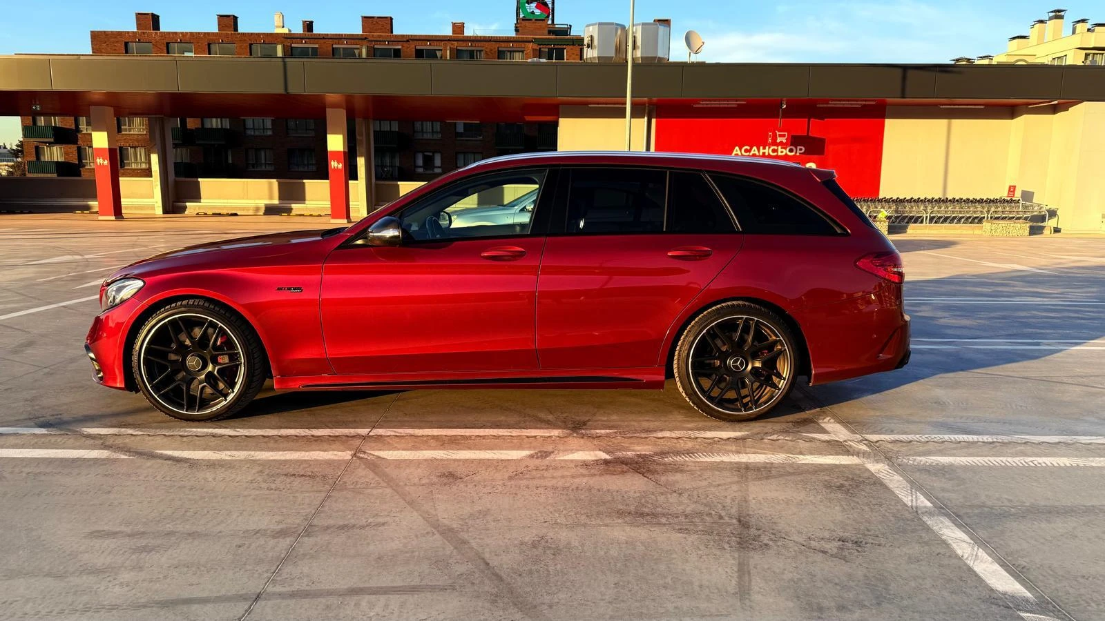 Mercedes-Benz C 450 AMG 63s optic 4matic+  - изображение 2
