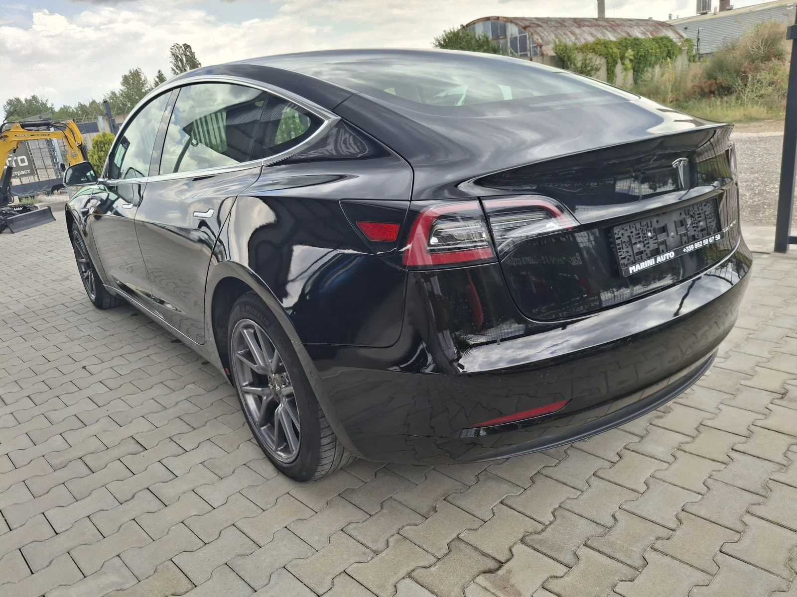 Tesla Model 3 4x4* * DualMotor* * Premium  - изображение 6