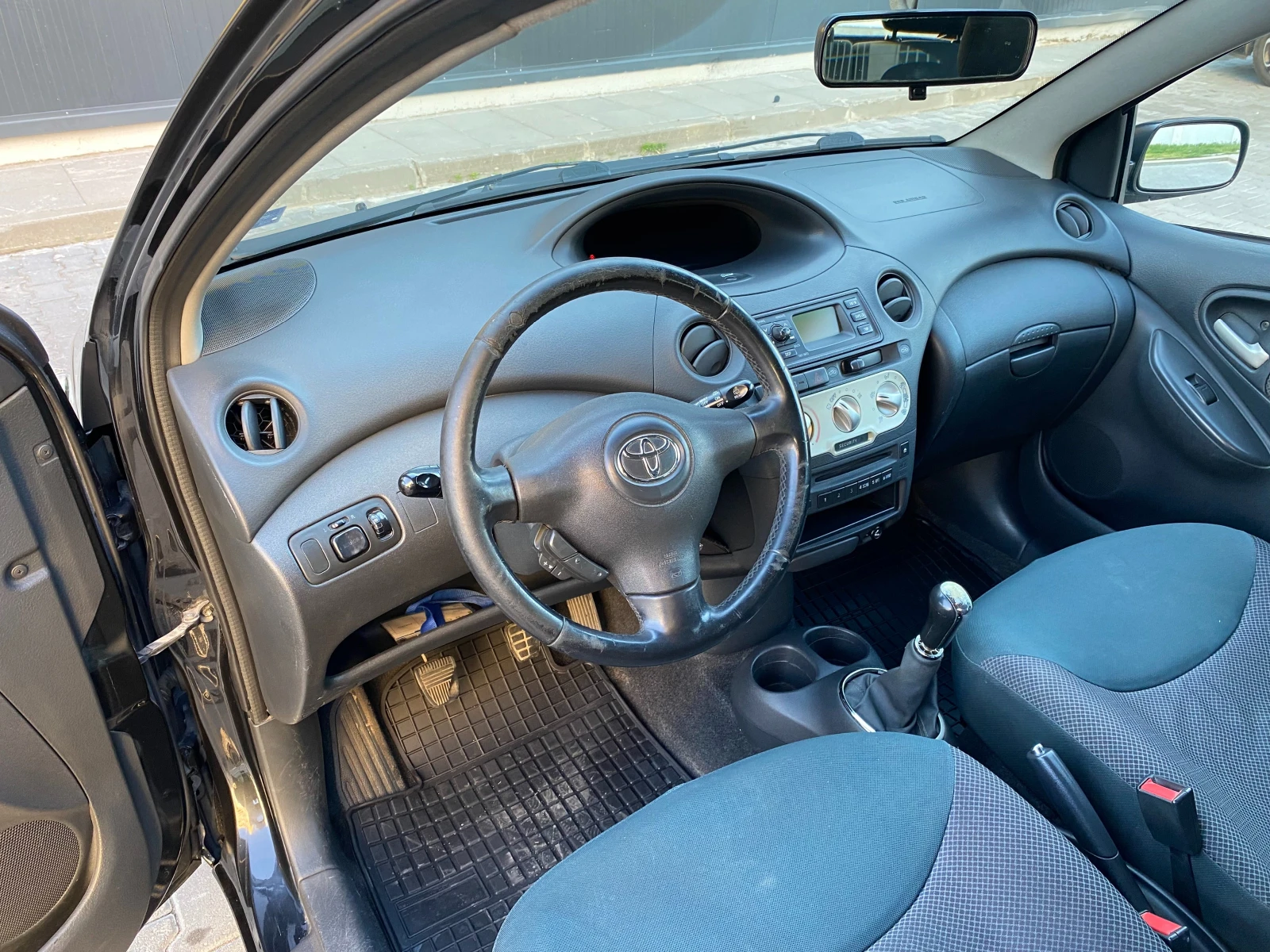 Toyota Yaris 1.3 VVT-i | Mobile.bg � ����������� 12