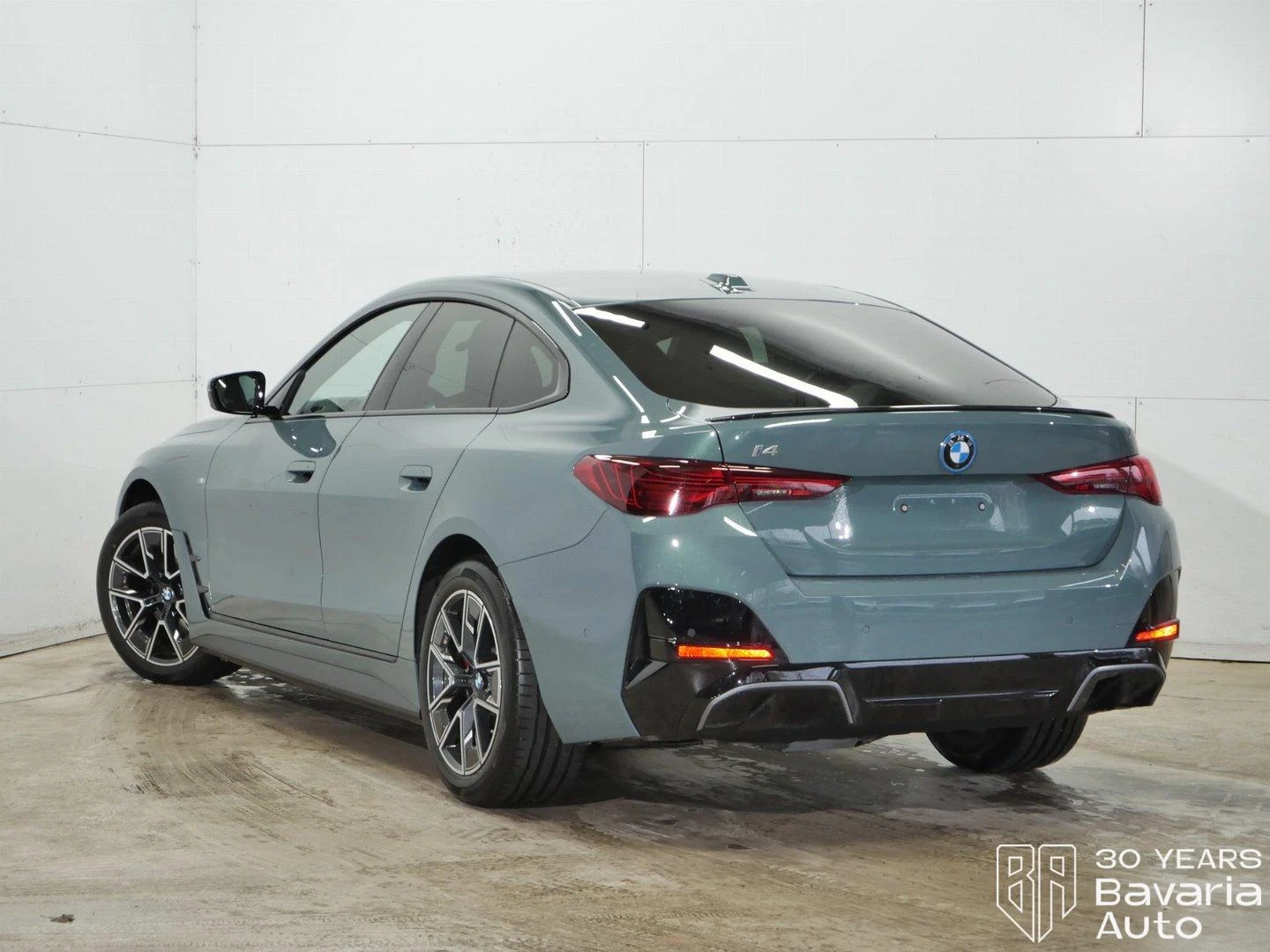 BMW i4 40 eDrive M Sport Paket  | Mobile.bg   2