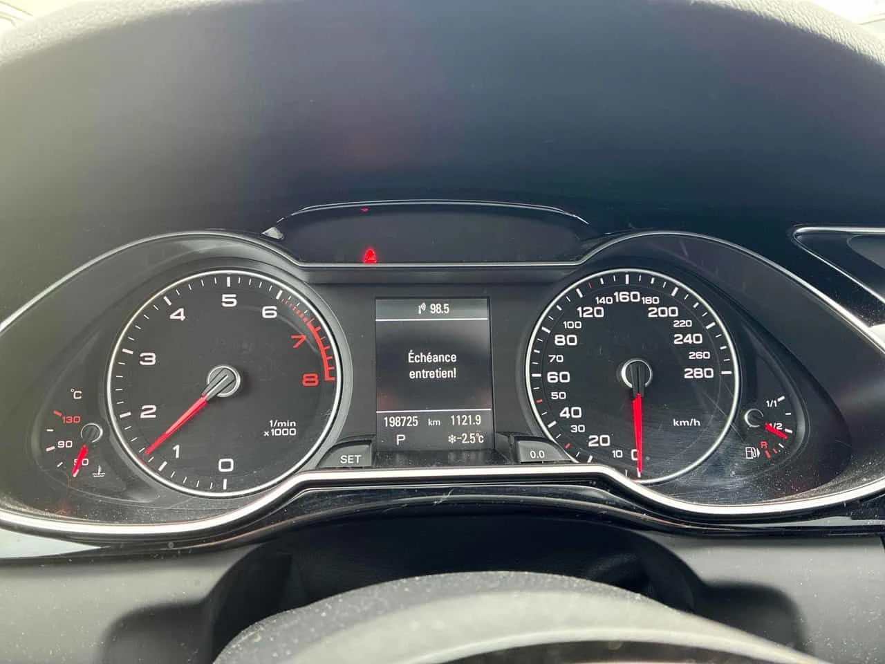 Audi A4 Progressiv plus /CARFAX/Подгрев/Пано/S line/Клип, снимка 7 - Автомобили и джипове - 53818850