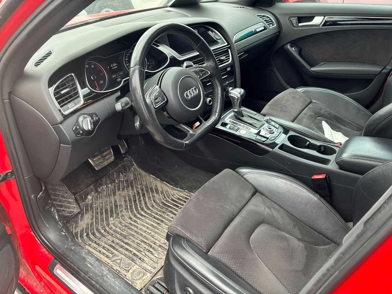 Audi A4 Progressiv plus /CARFAX/Подгрев/Пано/S line/Клип, снимка 6 - Автомобили и джипове - 53818850