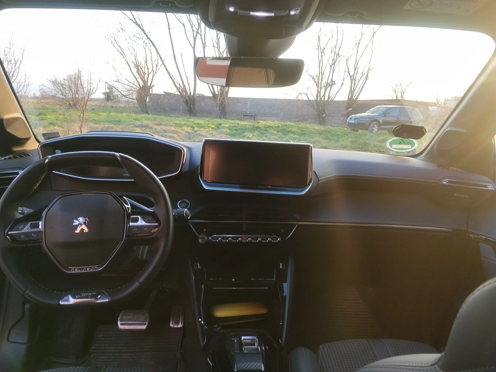 Peugeot 208 GT, снимка 9 - Автомобили и джипове - 53891245