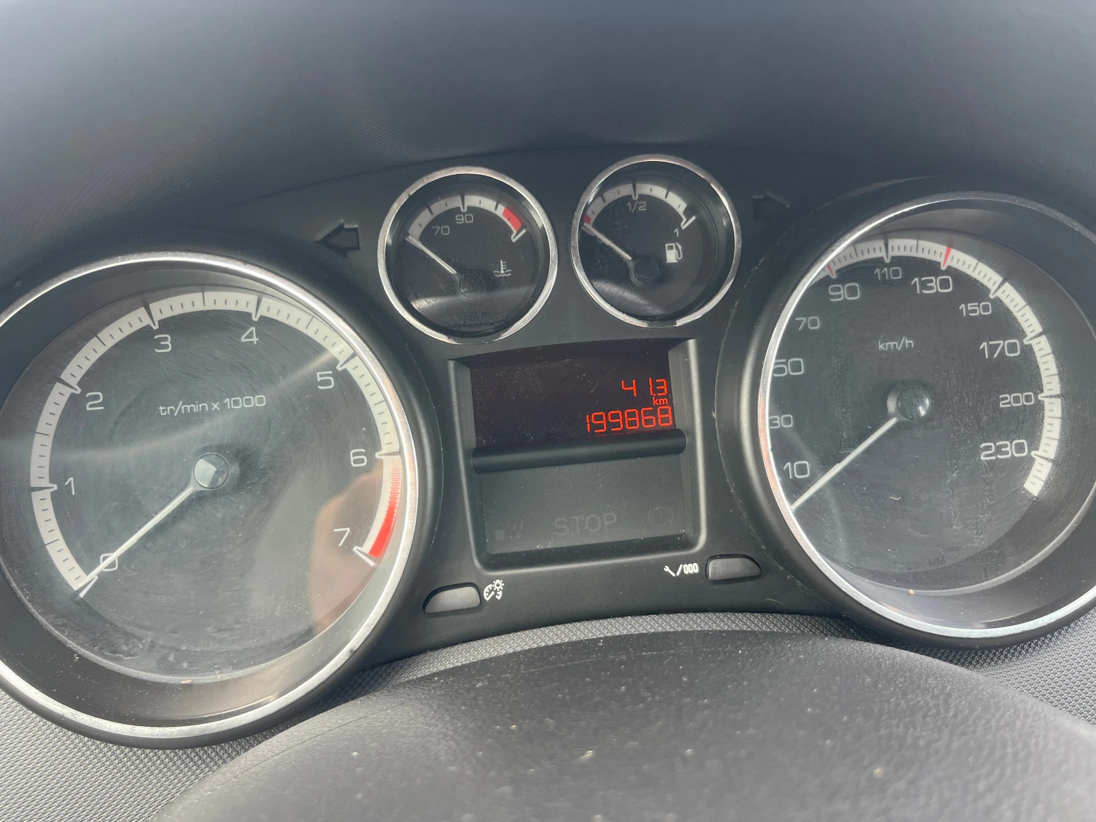 Peugeot 308 1.6 БЕНЗИН, снимка 11 - Автомобили и джипове - 53948820