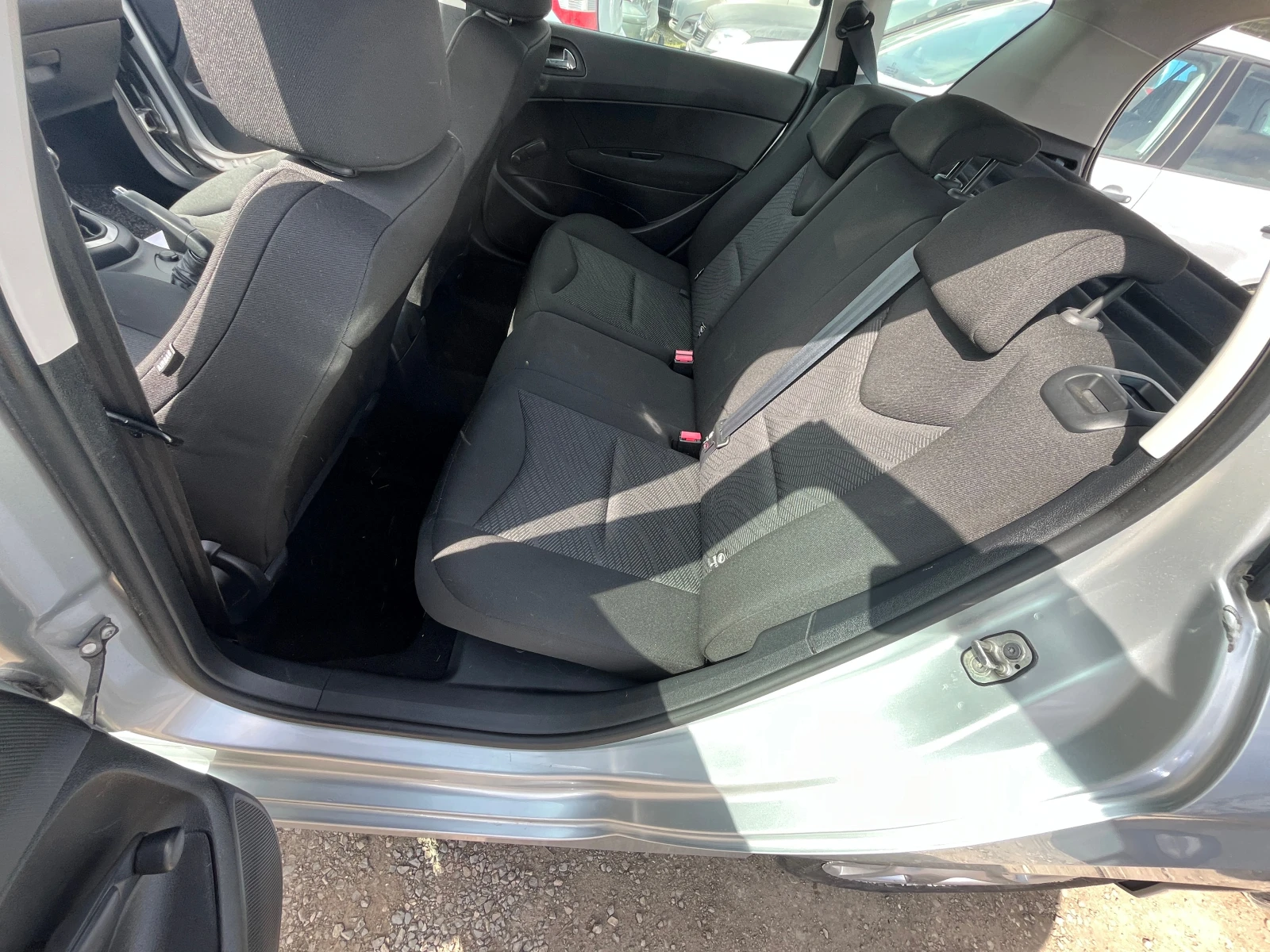 Peugeot 308 1.6 БЕНЗИН, снимка 7 - Автомобили и джипове - 53948820