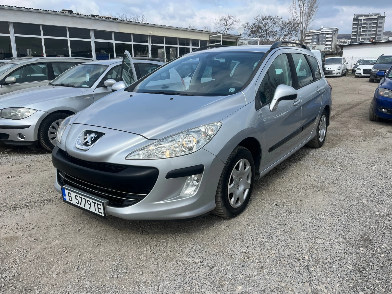 Peugeot 308 1.6 БЕНЗИН, снимка 3 - Автомобили и джипове - 53948820