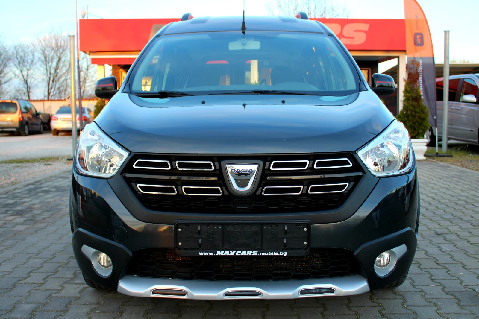 Dacia Dokker STEPWAY 1.5DCi* EURO 6D* СОБСТВЕН ЛИЗИНГ, снимка 3 - Автомобили и джипове - 54115669