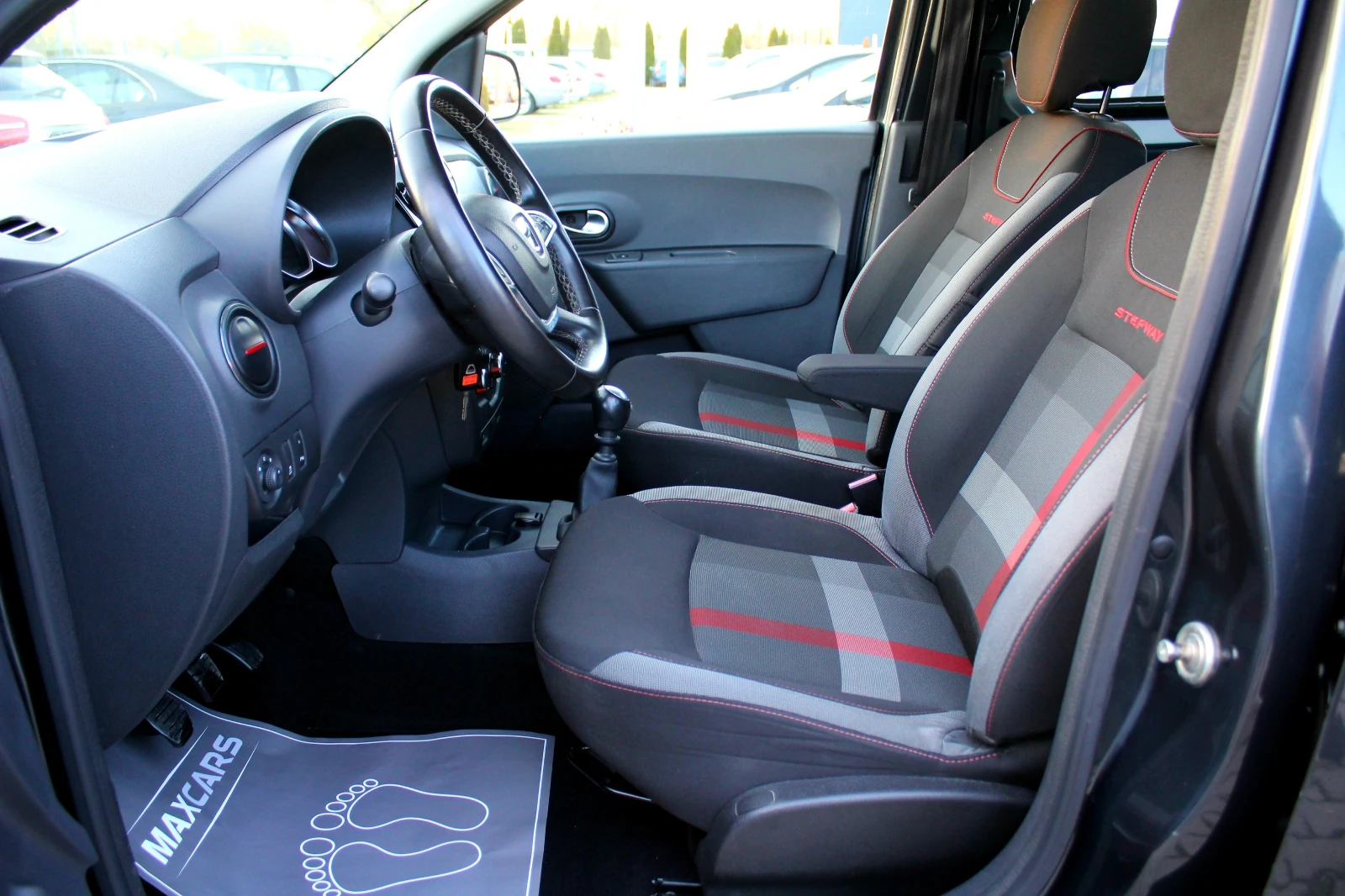 Dacia Dokker STEPWAY 1.5DCi* EURO 6D* СОБСТВЕН ЛИЗИНГ, снимка 8 - Автомобили и джипове - 54115669