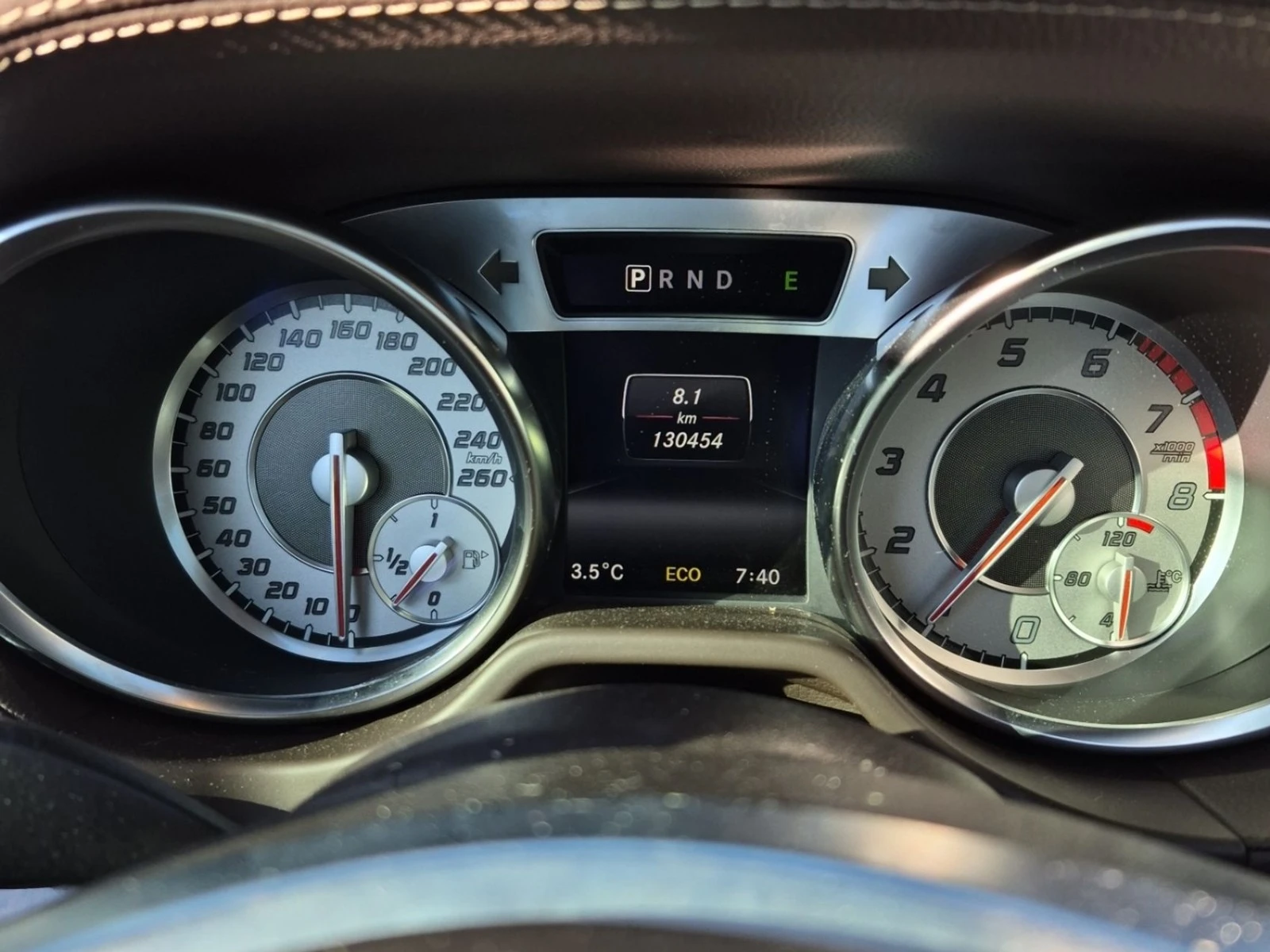 Mercedes-Benz SL 500 Lane assist/Amg Line/Keyless/Navi , снимка 8 - Автомобили и джипове - 54194273