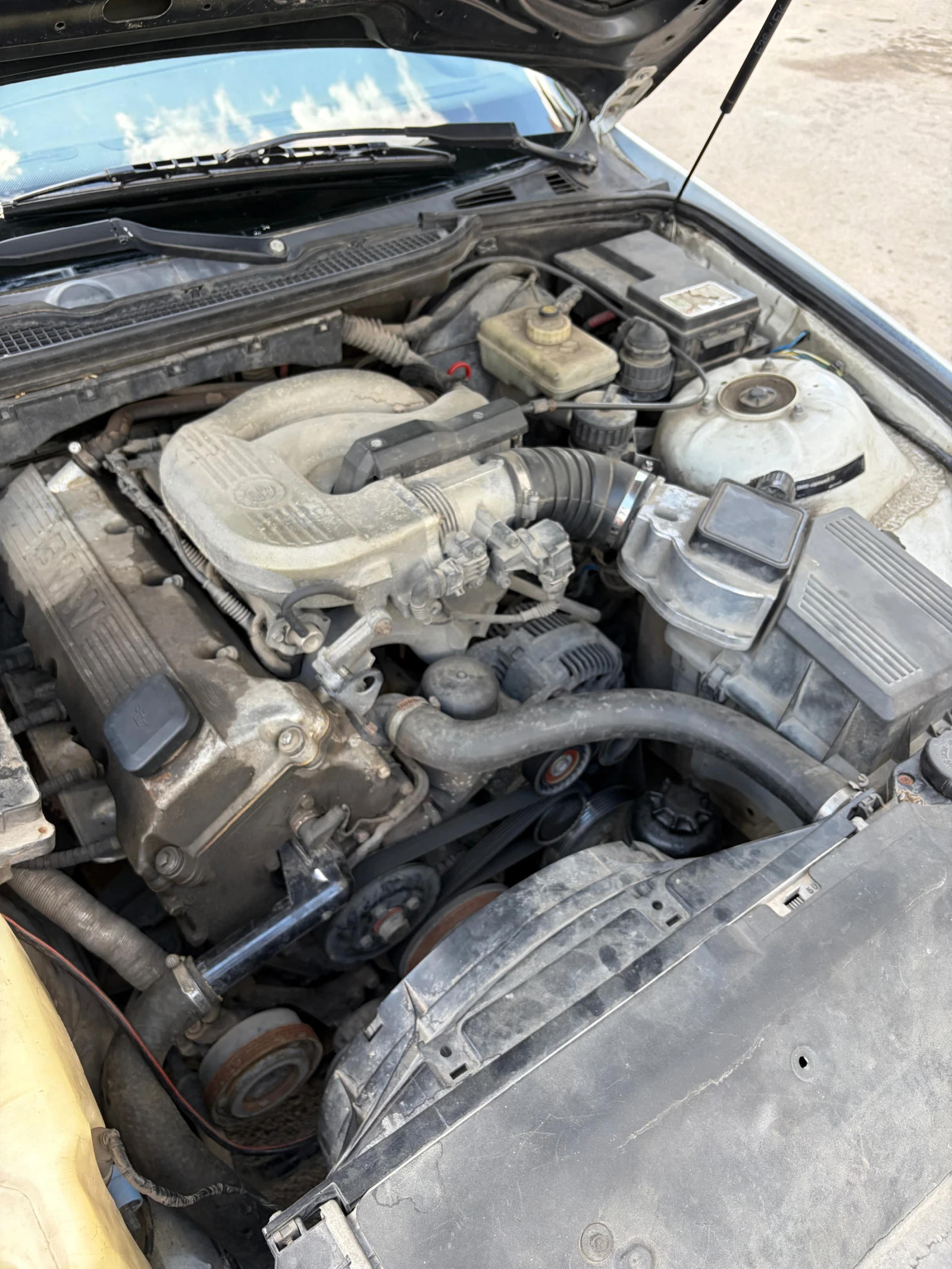 BMW 318 E36 318i, снимка 12 - Автомобили и джипове - 54980104