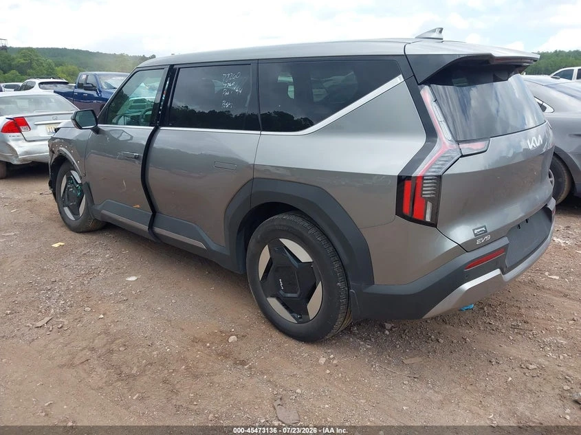 Kia EV9 Light Long Range, снимка 3 - Автомобили и джипове - 55452368