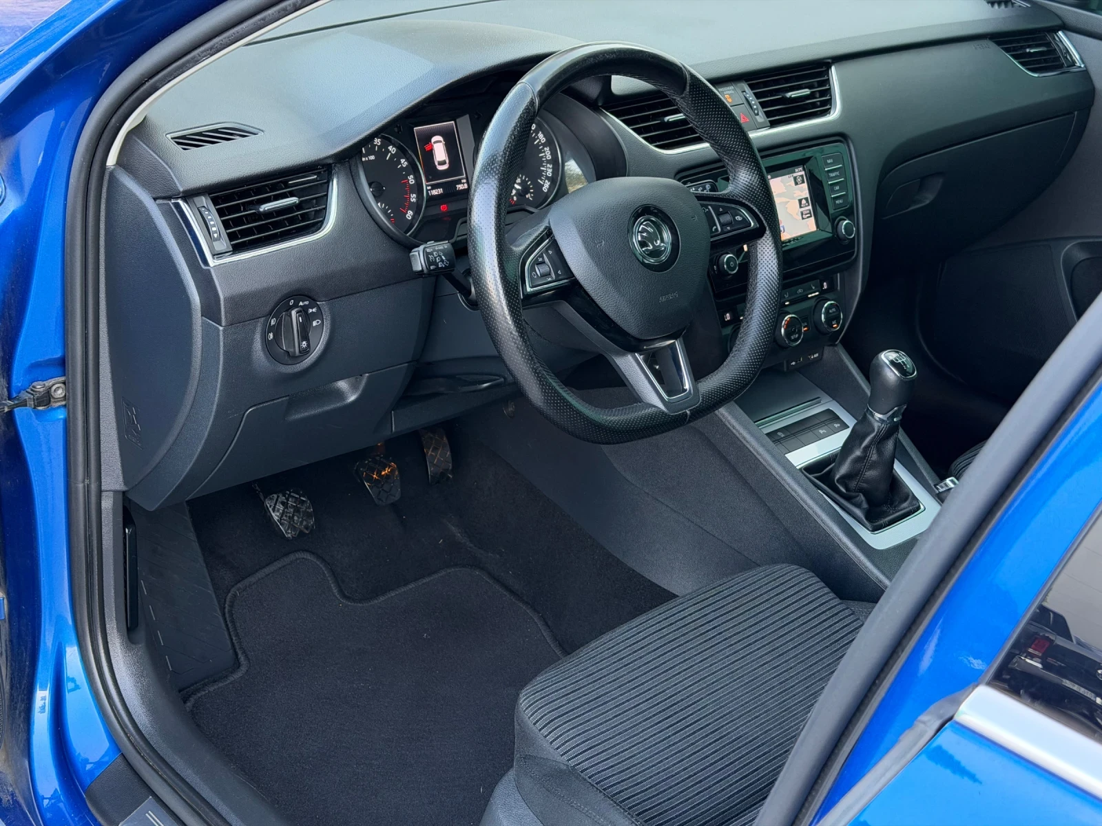 Skoda Octavia 1.6TDi 105�� * 118��* * �������� �������*  | Mobile.bg � ����������� 10