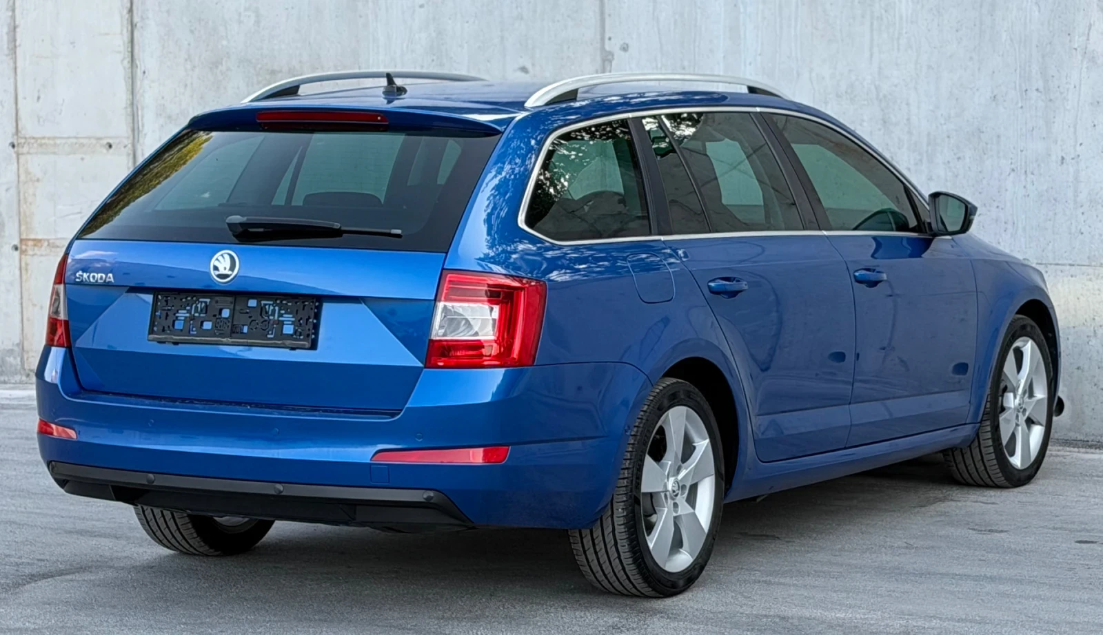 Skoda Octavia 1.6TDi 105�� * 118��* * �������� �������*  | Mobile.bg � ����������� 6