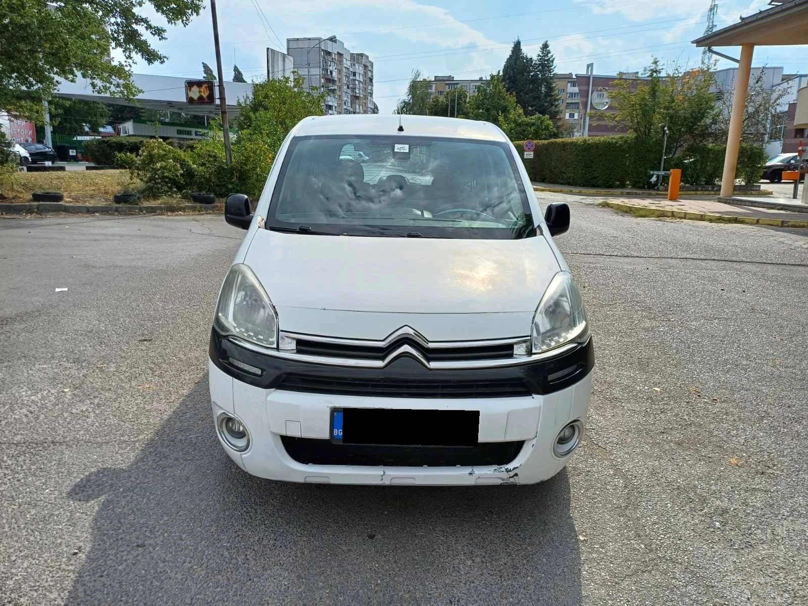 Citroen Berlingo 1.6eHDi Tendance, снимка 2 - Автомобили и джипове - 56165379