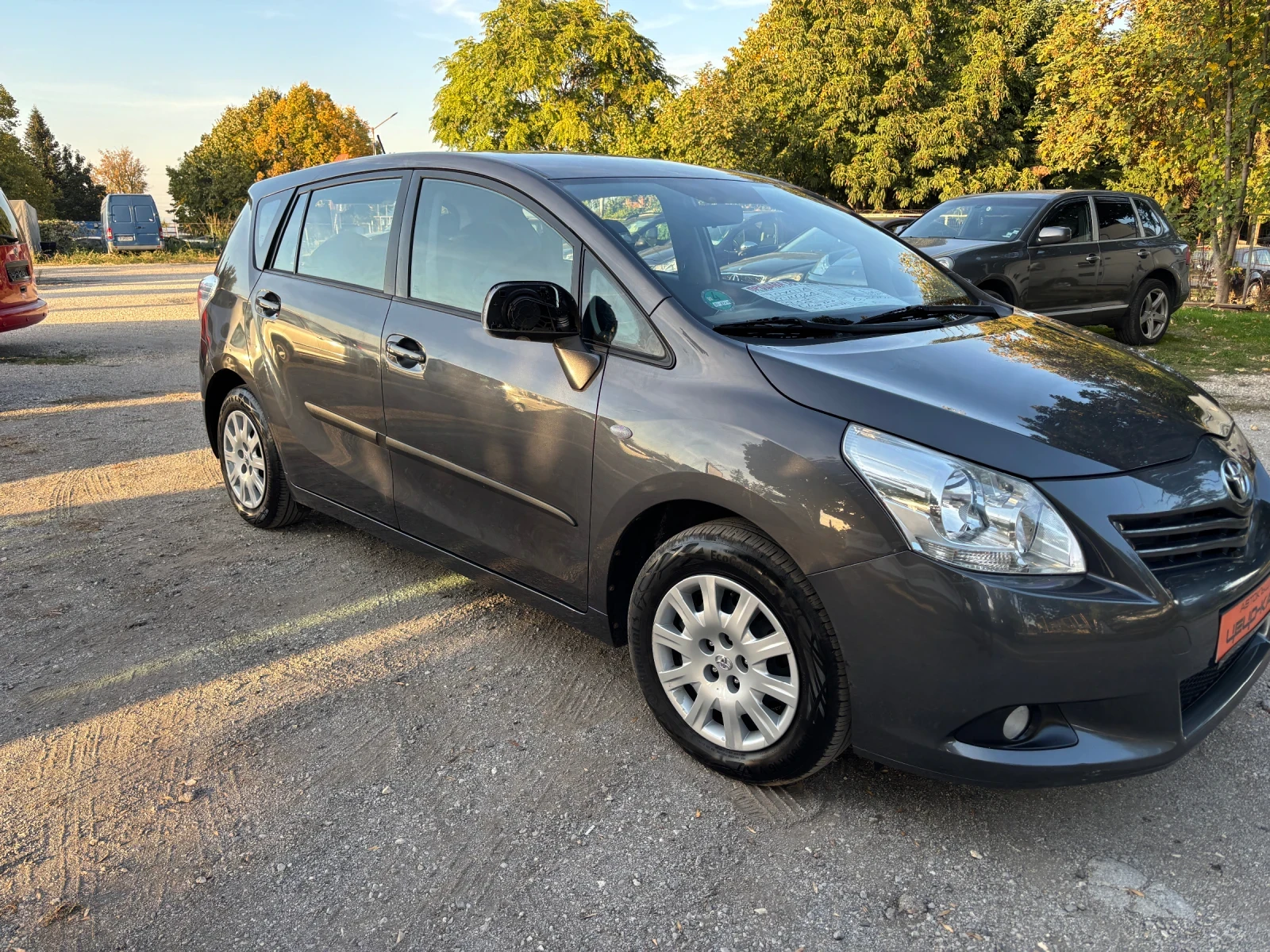 Toyota Corolla verso 2011+ 1.6VVTI+ �.������� | Mobile.bg � ����������� 3