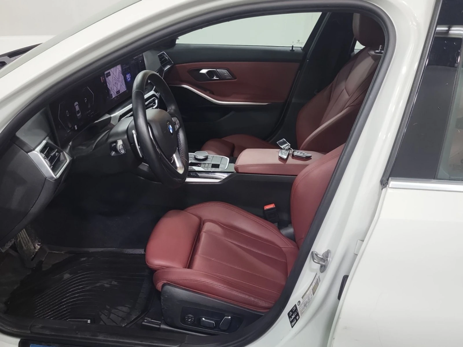 BMW 330 i XDRIVE - �������� - ������� | Mobile.bg � ����������� 7