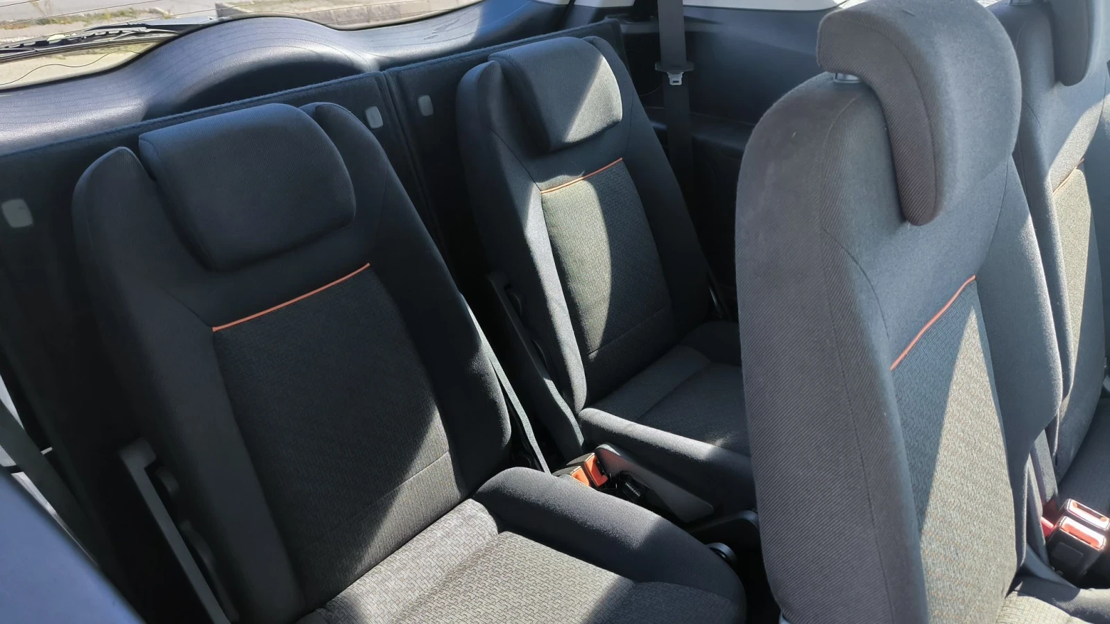 Ford S-Max 2.0i, снимка 13 - Автомобили и джипове - 56570452