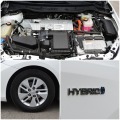 Toyota Auris 1.8i HYBRID - ЧИСТО НОВА ХИБРИДНА БАТЕРИЯ!, снимка 16 - Автомобили и джипове - 40655852