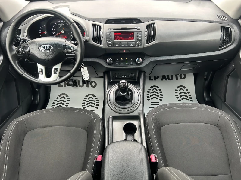 Kia Sportage * 1.7d* Панорама* Сервизна История* , снимка 11 - Автомобили и джипове - 49256960