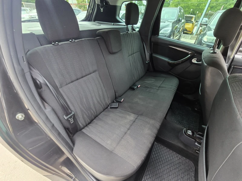 Dacia Duster 1.5dci 108к с, снимка 14 - Автомобили и джипове - 51043405
