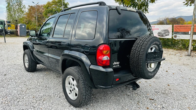 Jeep Cherokee Liberty 2.8crdi автоматик 4х4 Италия, снимка 5 - Автомобили и джипове - 52147117