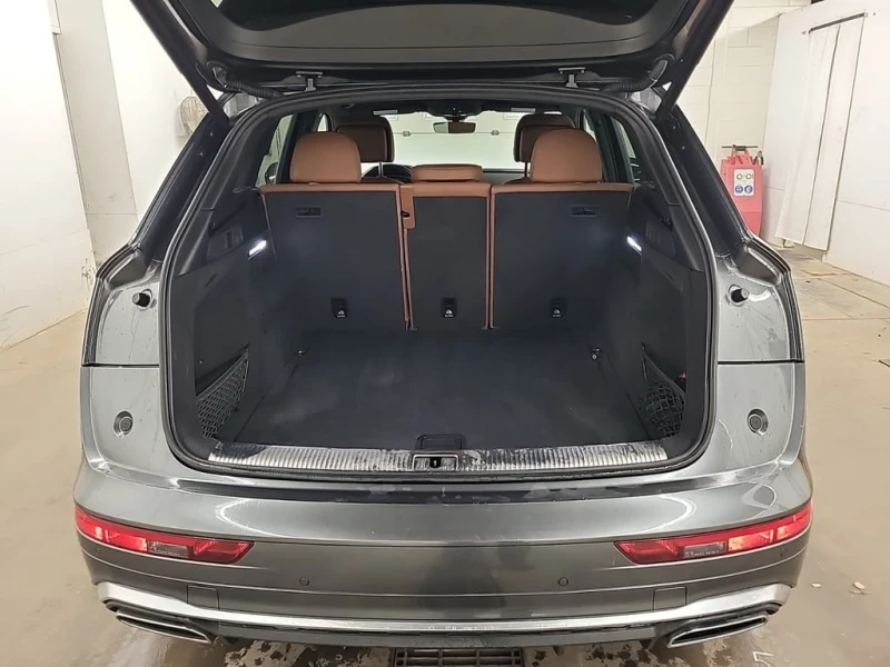 Audi Q5 * PROGRESSIV * CARFAX * БЕЗ ПЪРВОНАЧАЛНА ВНОСКА, снимка 14 - Автомобили и джипове - 52713941