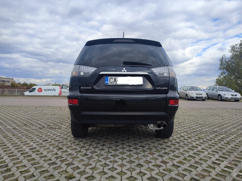 Mitsubishi Outlander, снимка 4 - Автомобили и джипове - 53433753