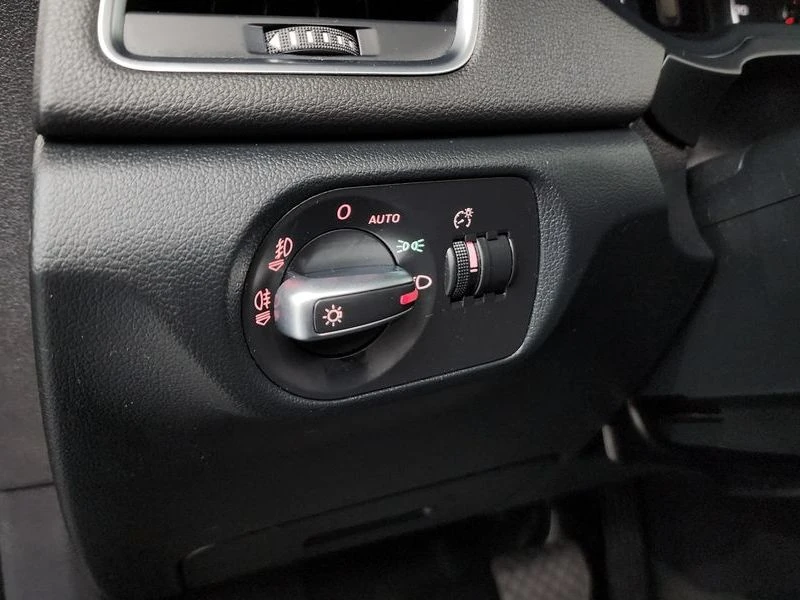 Audi Q3 * QUATTRO* DYNAMIC* ЦЕНАДОБГ!, снимка 14 - Автомобили и джипове - 55643127