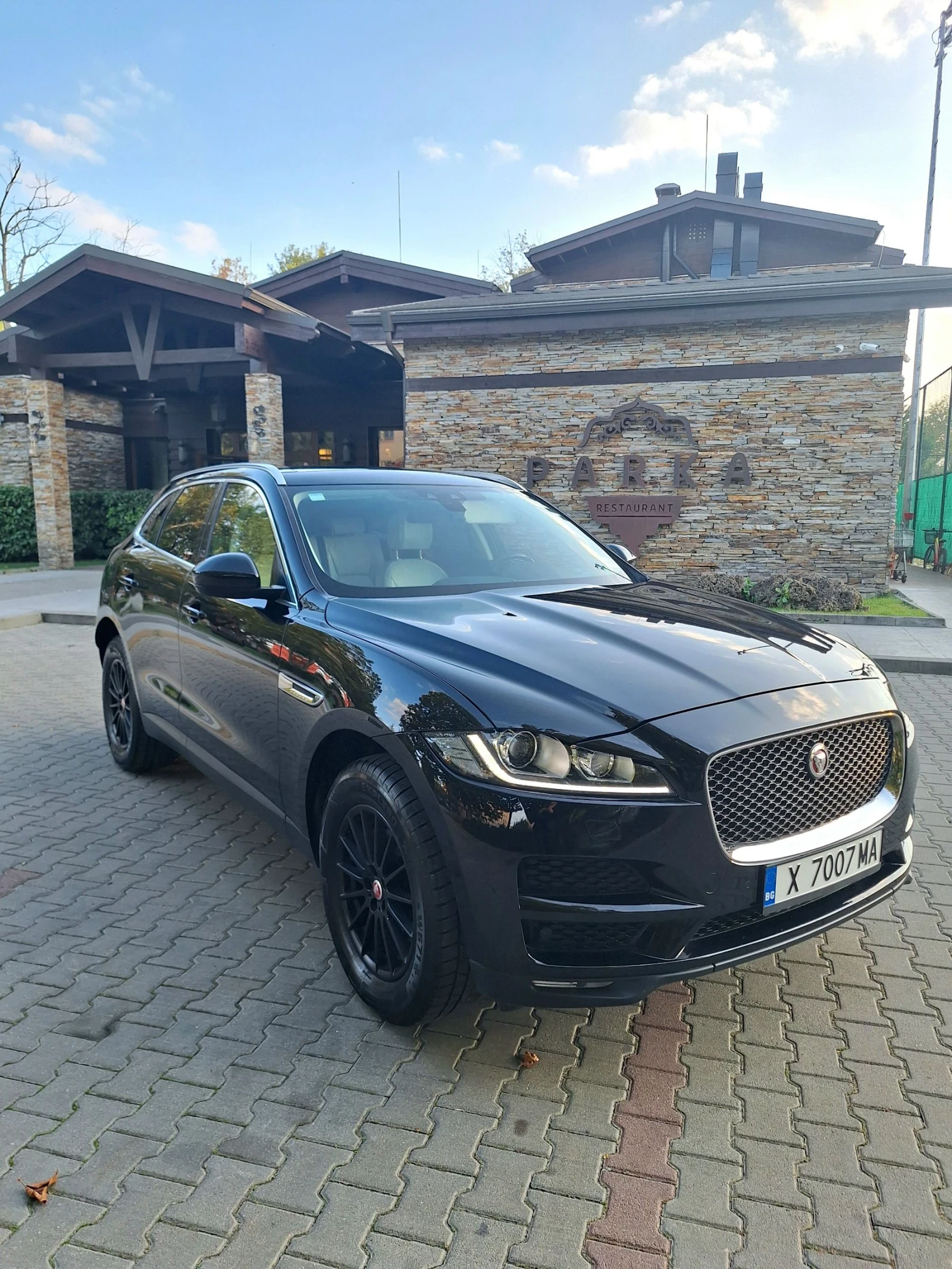 Jaguar F-PACE PRESTIGE/ 8ZF / FULL ОБСЛУЖЕН - изображение 7