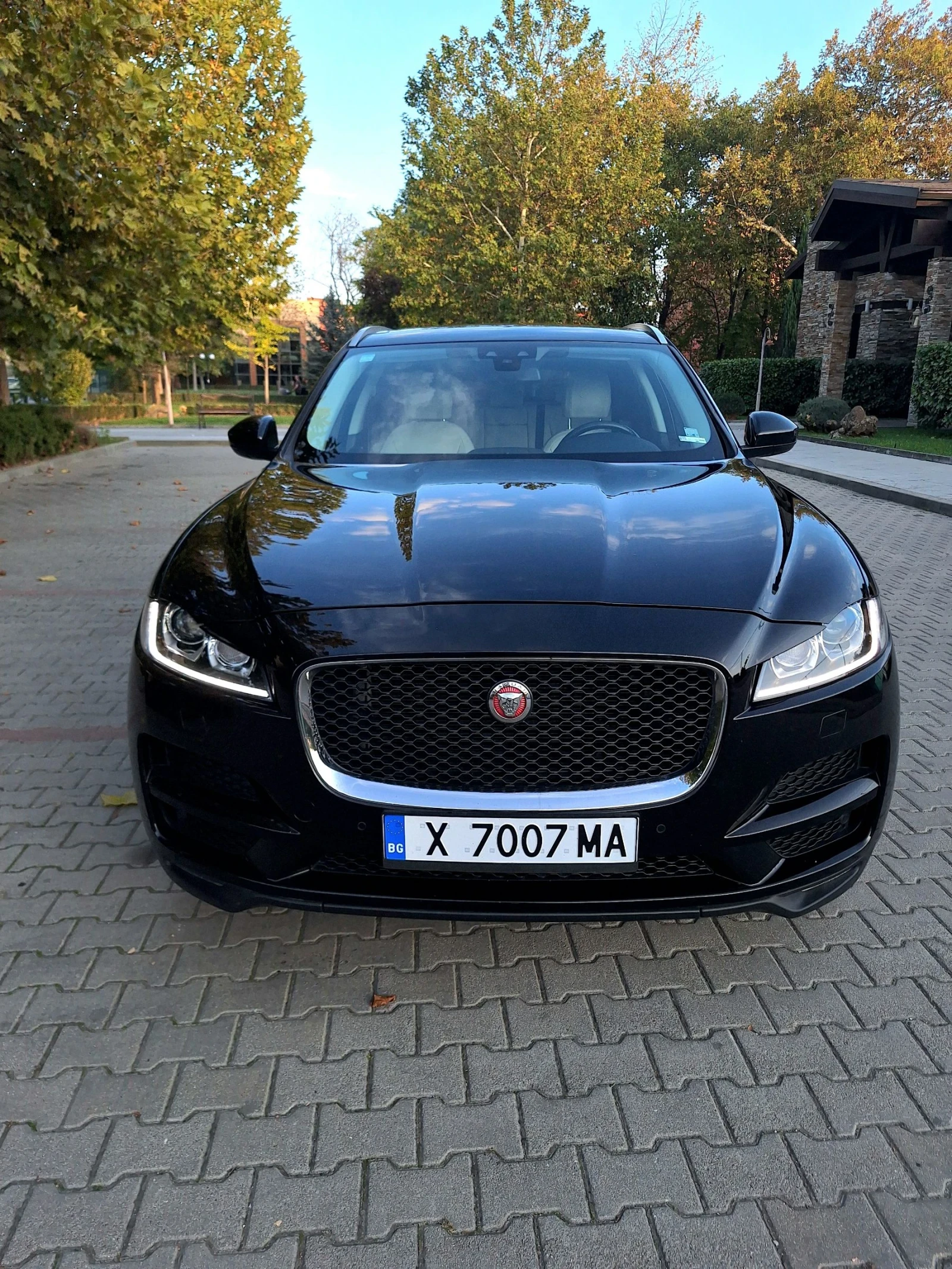 Jaguar F-PACE PRESTIGE/ 8ZF / FULL ОБСЛУЖЕН - изображение 8