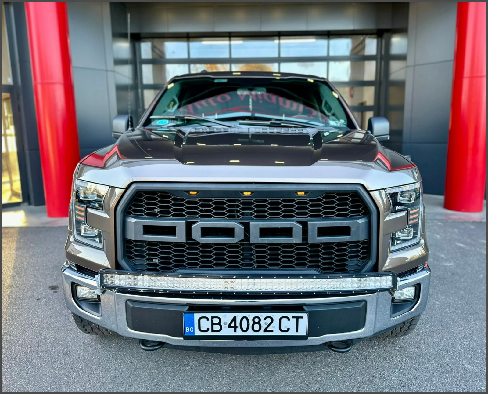 Ford F150 XLT - изображение 2