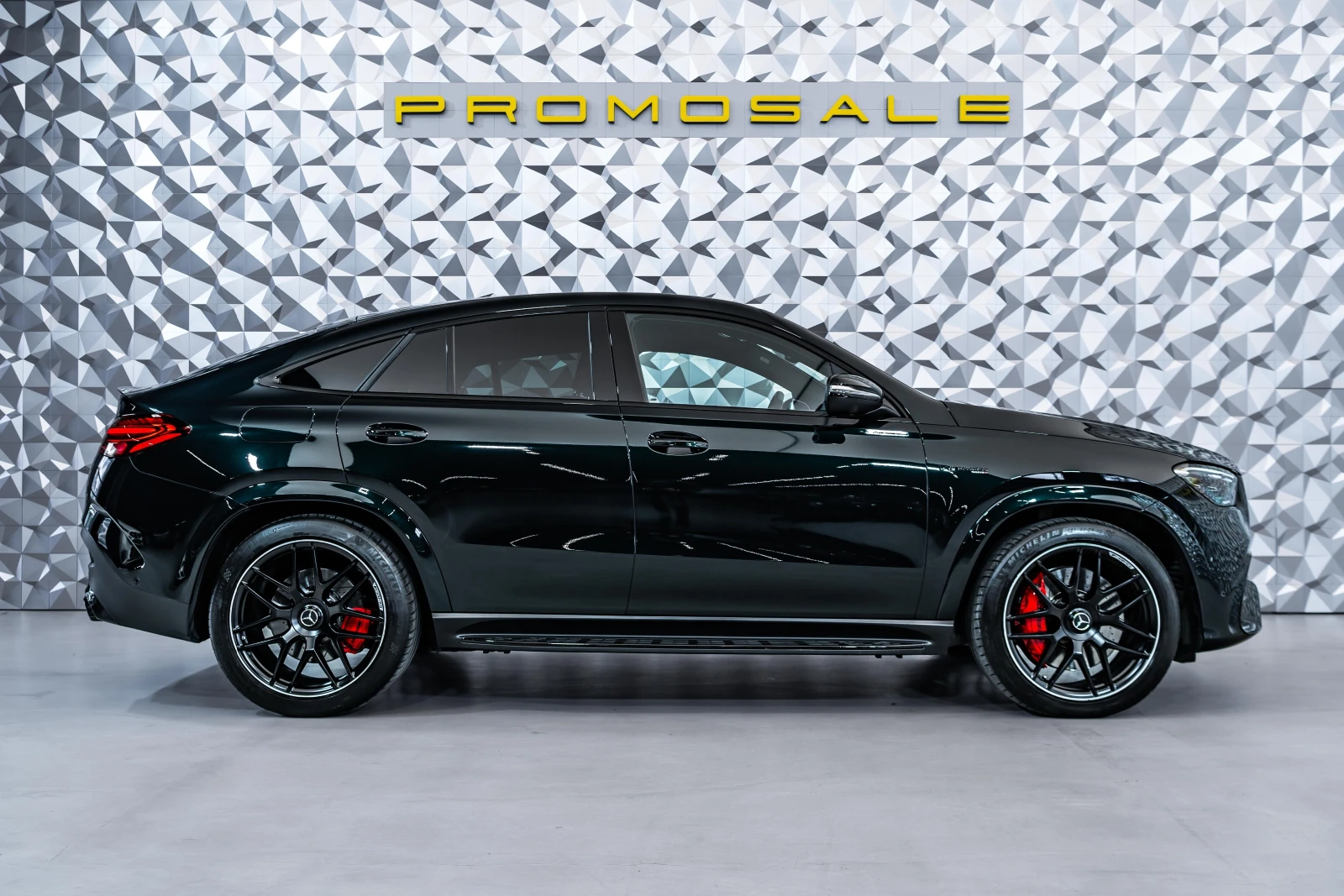 Mercedes-Benz GLE 63 S AMG 4M+ Exclusive* Carbon* Burm* Pano - изображение 6