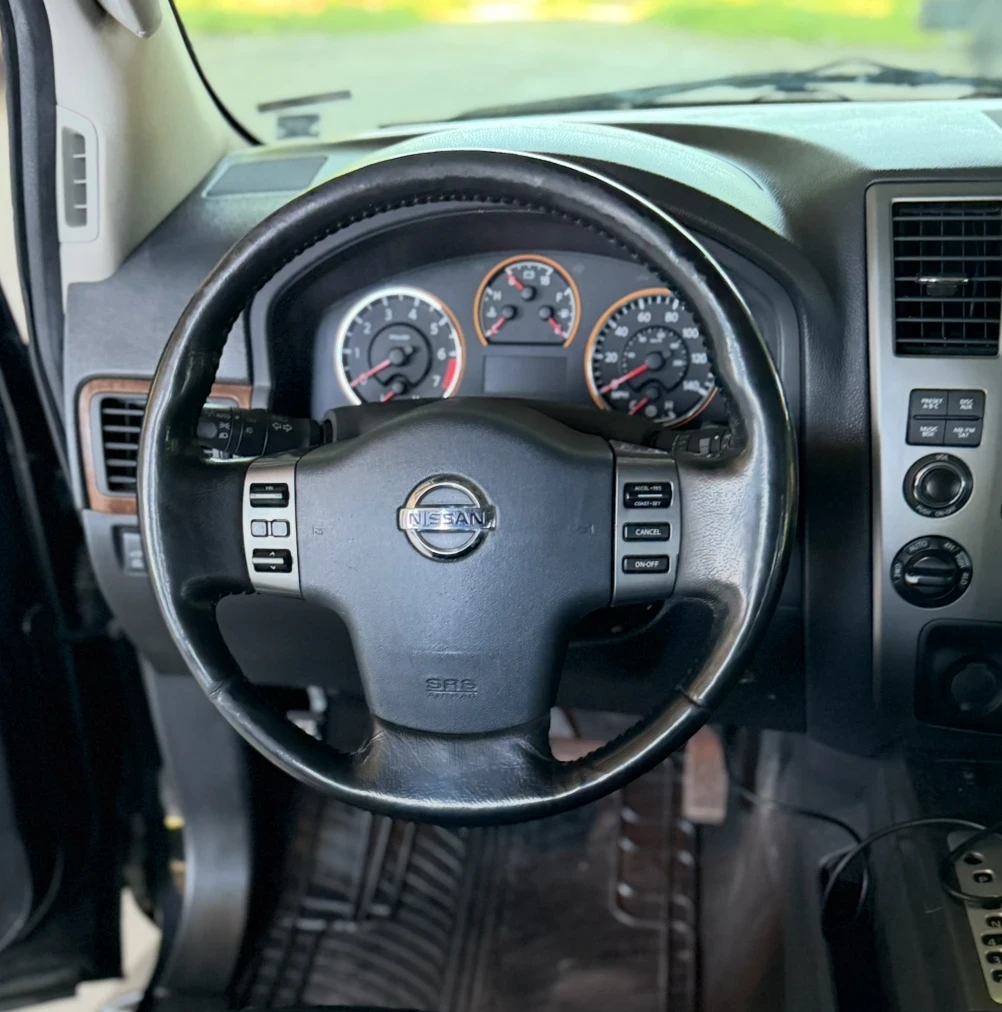 Nissan Armada 5.6 320 ps - изображение 9