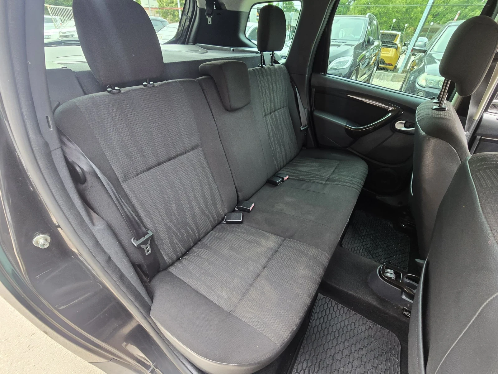 Dacia Duster 1.5dci 108к с | Mobile.bg — изображение 14