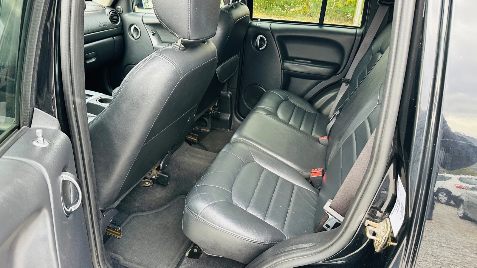 Jeep Cherokee 2.8crdi автоматик 4х4 Италия - изображение 8