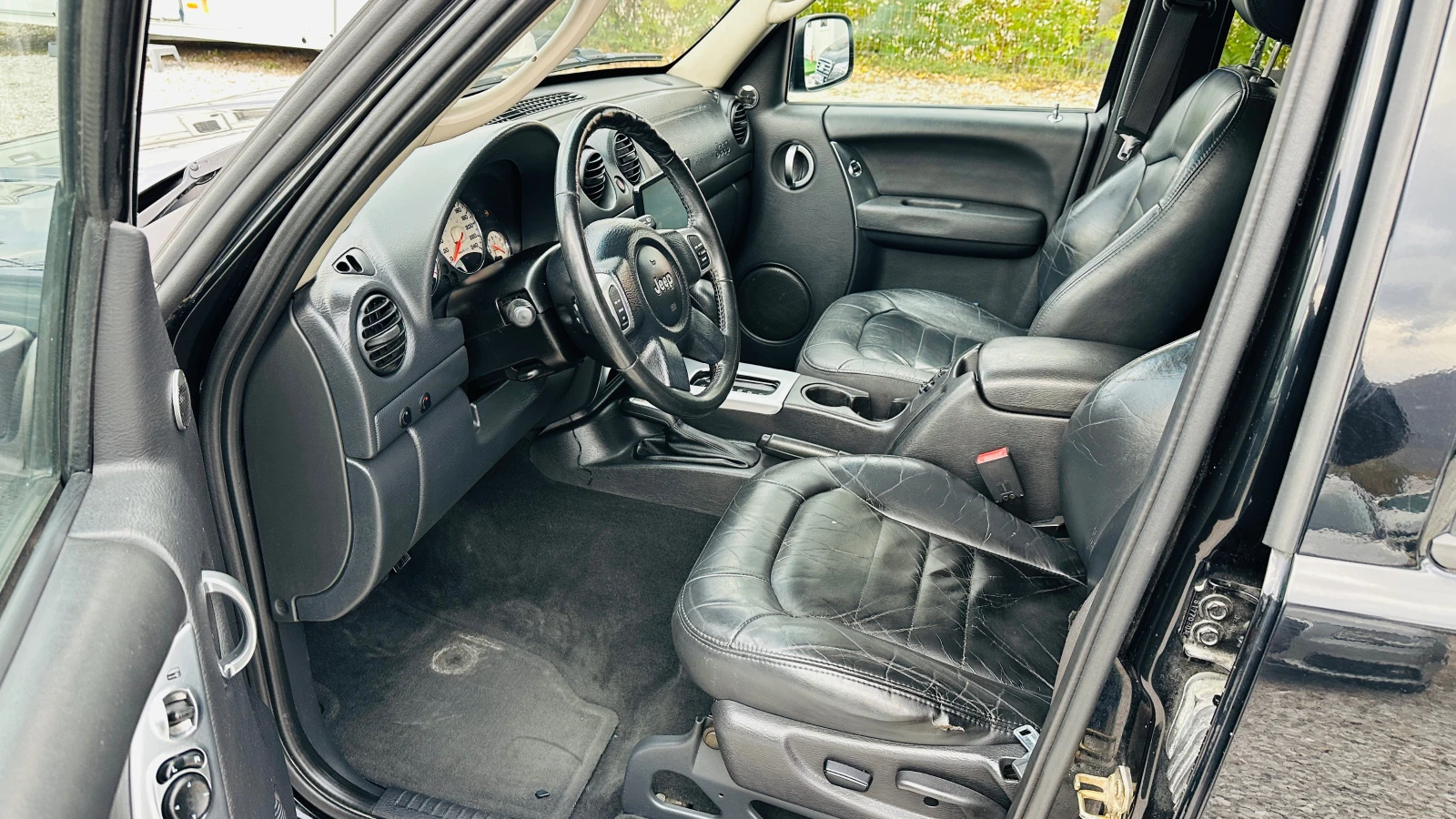 Jeep Cherokee 2.8crdi автоматик 4х4 Италия - изображение 7