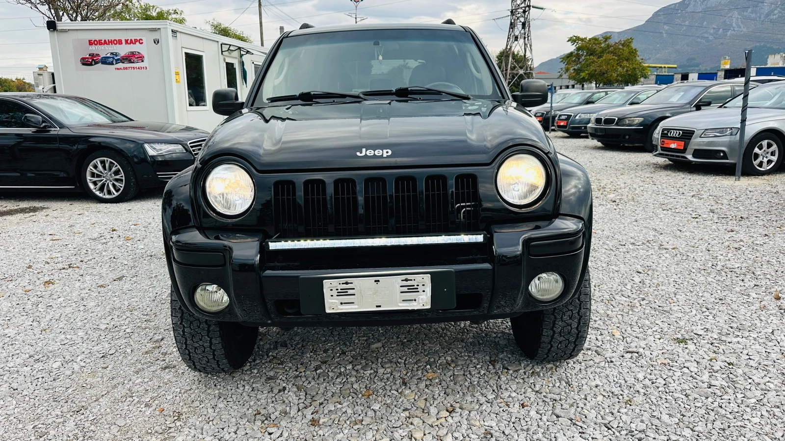 Jeep Cherokee 2.8crdi автоматик 4х4 Италия - изображение 2