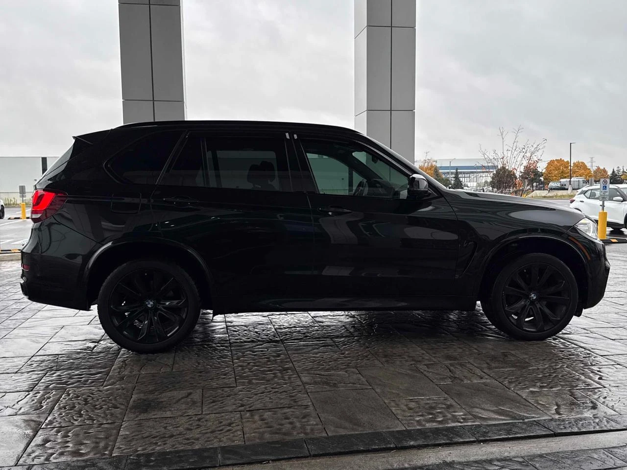 BMW X5 HeadUp* harman kardon* Вакум* пано - изображение 3