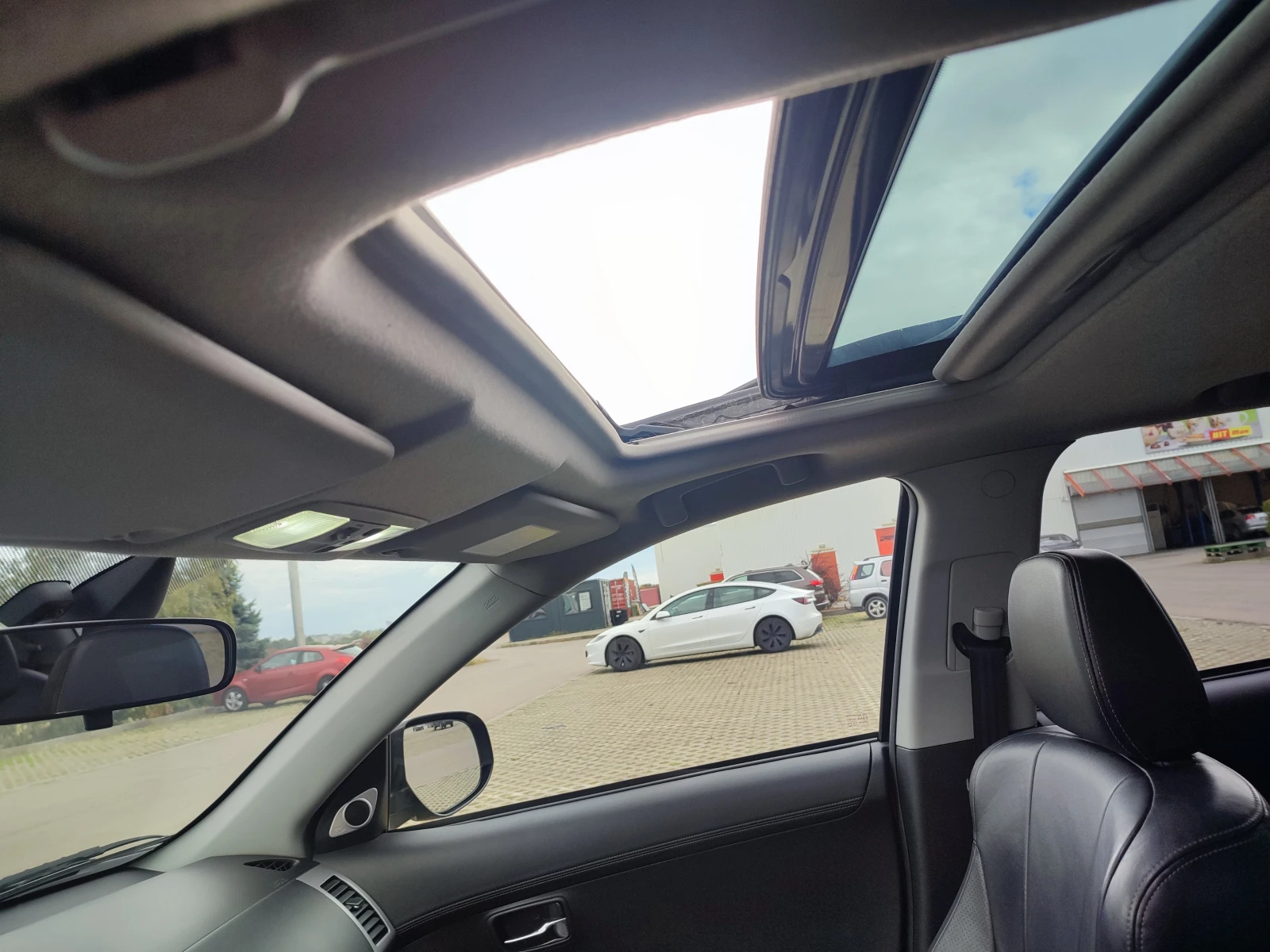 Mitsubishi Outlander | Mobile.bg � ����������� 12