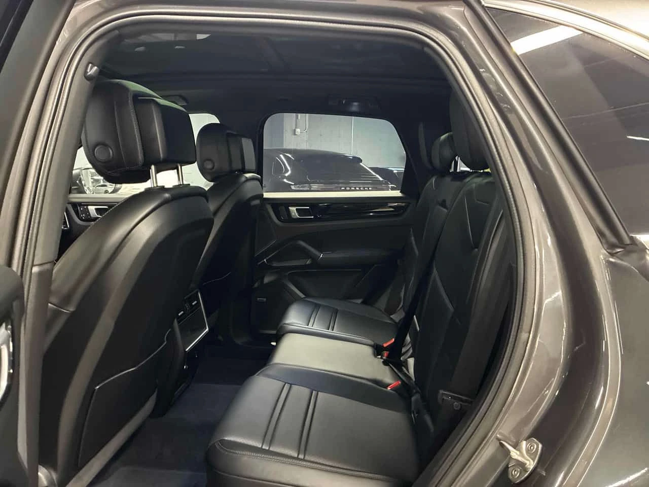Porsche Cayenne /DIS/MATRIX/BOSE/PANO, снимка 12 - Автомобили и джипове - 54885196